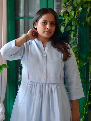 Lekhika Linen Kurta- Powder Blue