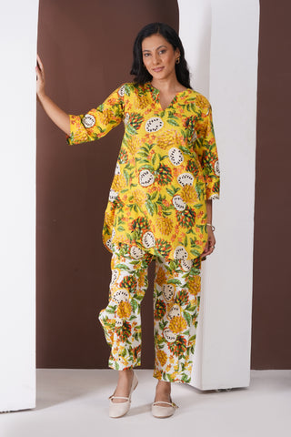Pineapple Doby Short Kurti- Farshi Pants Set