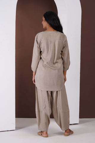 Silk Top- Barrel Pants set- Chalk
