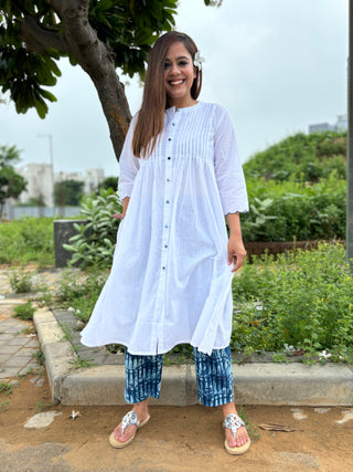 Neelam Kurta Set - White