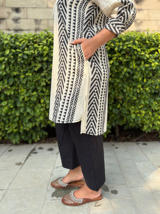 Aztect Linen Blend Kurta Set