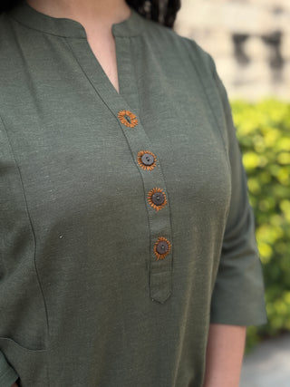 Sunflower Linen Pocket Kurta- Olive