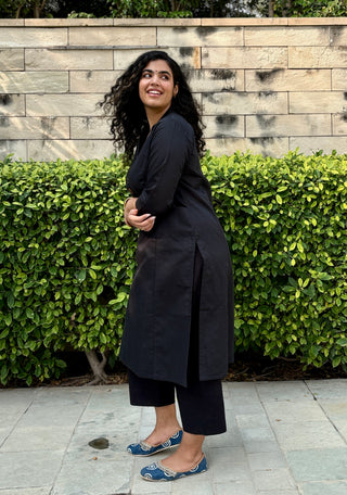 Sunflower Linen Pocket Kurta- Black