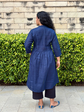 Lekhika Linen Kurta- Navy