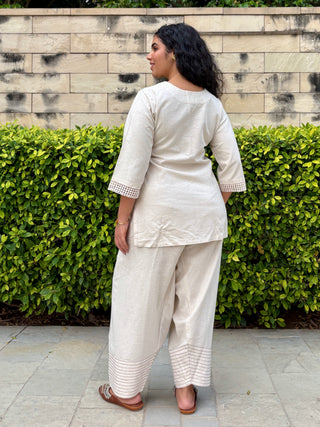 Piku Farshi Set with Modal Silk Stole- Ivory