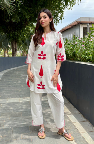 Laal Bindi Cambric- Poplin Set