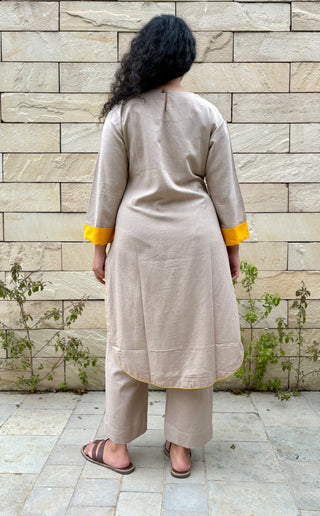 Meera Linen Kurta Set- Beige