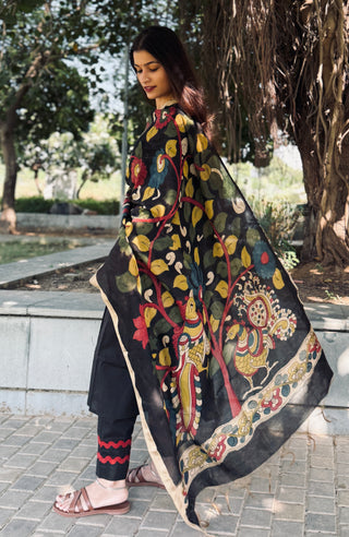 Kalamkari Silk Dupatta- Temple Motifs